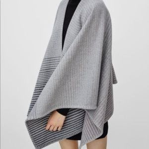 Aritzia Babaton Archie Blanket Poncho/Wrap/Cape - Gray, Striped, One-Size
